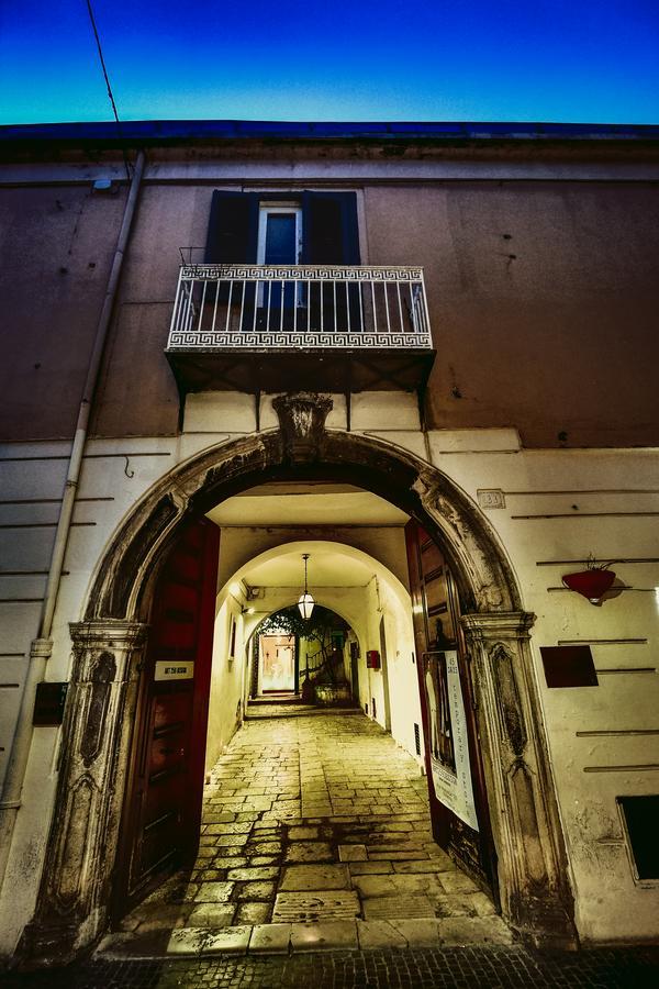 Bed and Breakfast Casa Retro' Potenza Exterior foto