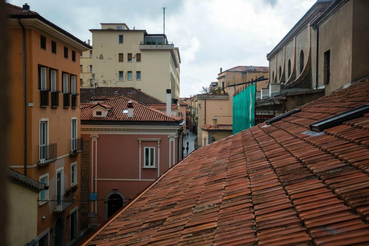 Bed and Breakfast Casa Retro' Potenza Exterior foto
